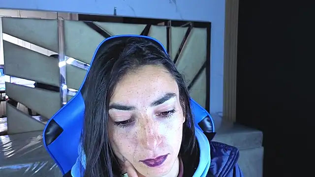 Maily a  online show from 03.22.26