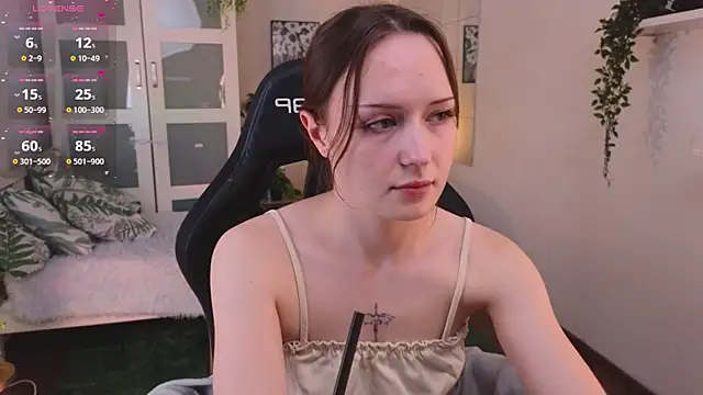 Snapshot of selin_selin chatting on 11.27.25 selin selin online show from 11.27.25