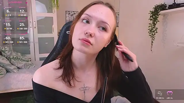 Snapshot of selin_selin chatting on 11.28.25 selin selin online show from 11.28.25