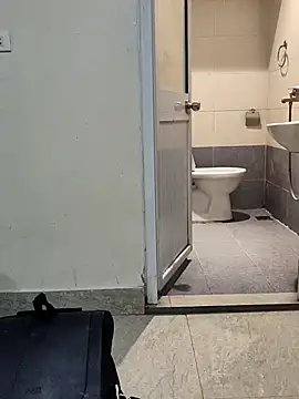 Snapshot of MaiHoang2k chatting on 09.21.25 MaiHoang2k online show from 09.21.25