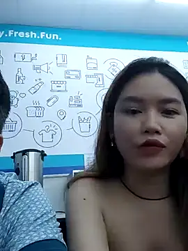 Snapshot of MaiHoang2k chatting on 09.23.25 MaiHoang2k online show from 09.23.25