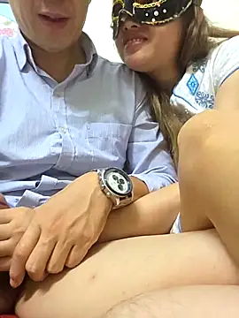 Snapshot of MaiHoang2k chatting on 10.23.25 MaiHoang2k online show from 10.23.25