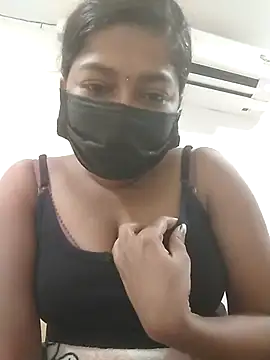 Snapshot of TAMIL_AMMUKUTTYY chatting on 10.30.25 TAMIL AMMUKUTTYY online show from 10.30.25