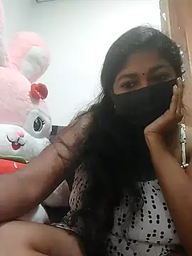 Snapshot of TAMIL_AMMUKUTTYY chatting on 11.08.25 TAMIL AMMUKUTTYY online show from 11.08.25