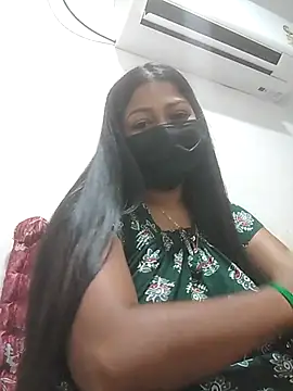 Snapshot of TAMIL_AMMUKUTTYY chatting on 11.19.25 TAMIL AMMUKUTTYY online show from 11.19.25