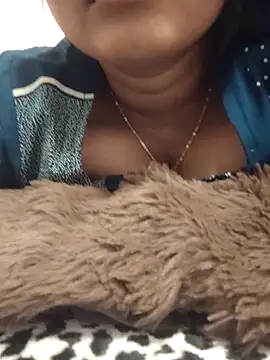 Snapshot of TAMIL_AMMUKUTTYY chatting on 12.20.25 TAMIL AMMUKUTTYY online show from 12.20.25