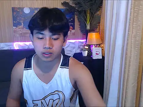 Snapshot of charliebighead chatting on 01.17.26 charliebighead online show from 01.17.26