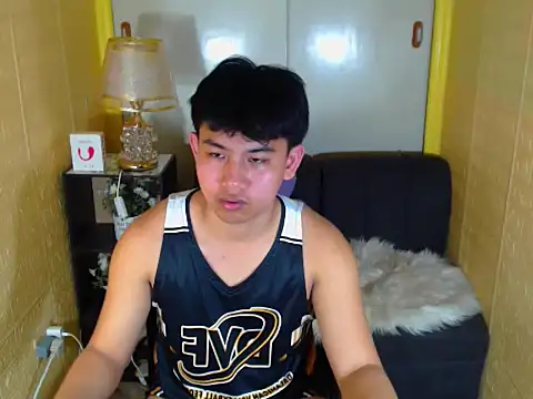 Snapshot of charliebighead chatting on 02.09.26 charliebighead online show from 02.09.26