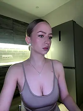 MissOyee online show from 01.16.26