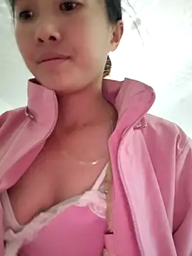 Snapshot of Ruby-sexyx chatting on 11.28.25 Ruby-sexyx online show from 11.28.25