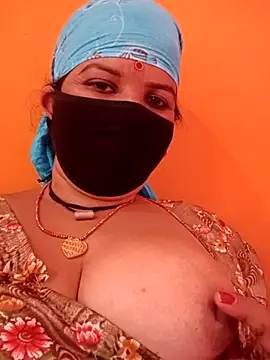 Hott locky online show from 10.24.25