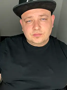 xXLustMolchXx online show from 09.23.25