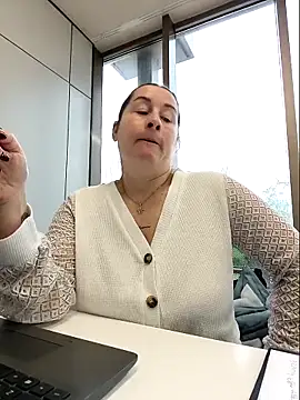 bichota85 online show from 02.02.26