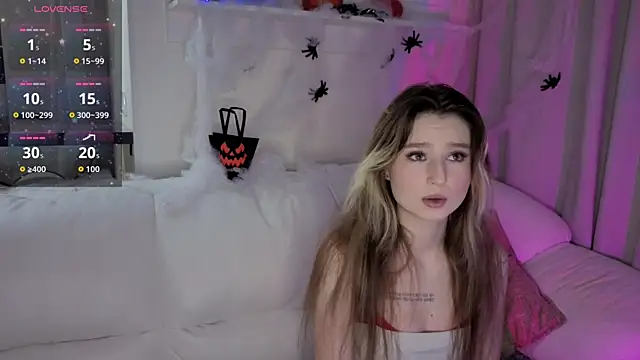  Lua   online show from 10.30.25