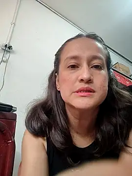 Snapshot of valery506 chatting on 04.17.26 valery506 online show from 04.17.26