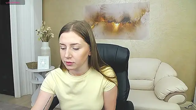 Snapshot of KissMe_Now_ chatting on 02.14.26 KissMe Now online show from 02.14.26