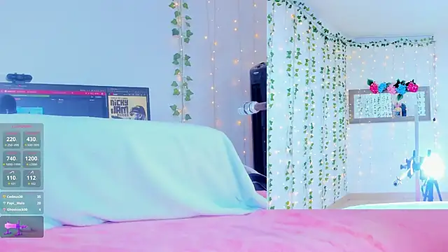 Snapshot of Ashley__Jones__ chatting on 11.14.25 Ashley Jones online show from 11.14.25