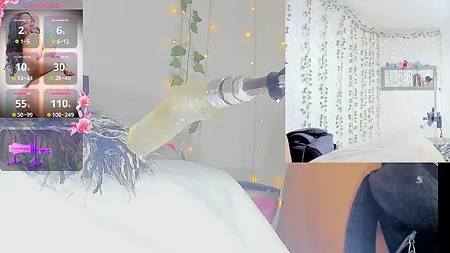Ashley  Jones   online show from 04.29.26