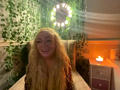 BonnyDesire online show from 10.02.25