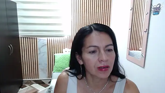 camilavargas  online show from 04.28.26