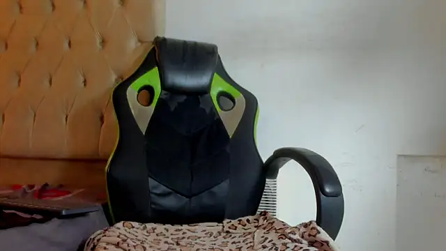 Snapshot of Naomis_35 chatting on 01.17.26 Naomis 35 online show from 01.17.26