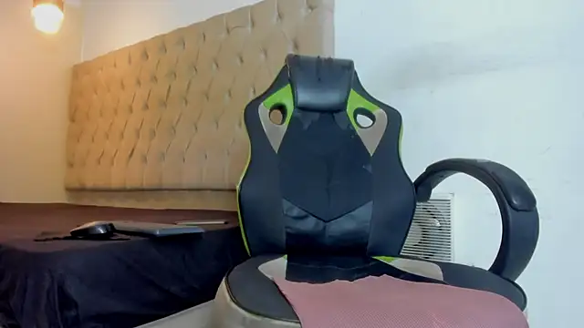 Snapshot of Naomis_35 chatting on 02.06.26 Naomis 35 online show from 02.06.26