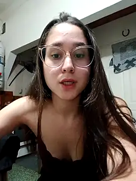 Snapshot of linameii chatting on 12.02.25 linameii online show from 12.02.25