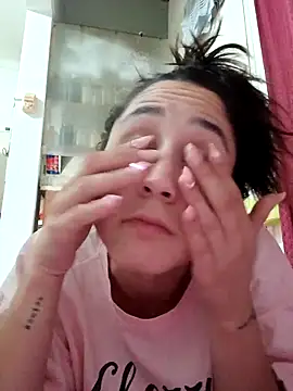 Snapshot of linameii chatting on 12.04.25 linameii online show from 12.04.25