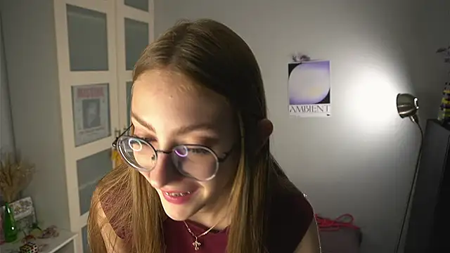 Snapshot of blissence chatting on 10.10.25 blissence online show from 10.10.25