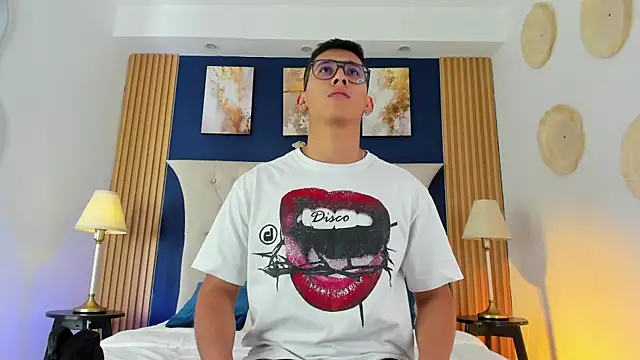 SalvadorFit online show from 06.21.26