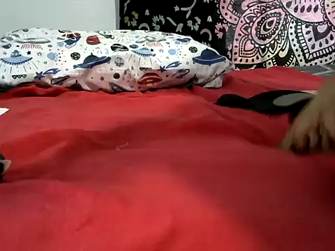 Snapshot of la_esposa_xxx chatting on 02.18.26 la esposa xxx online show from 02.18.26