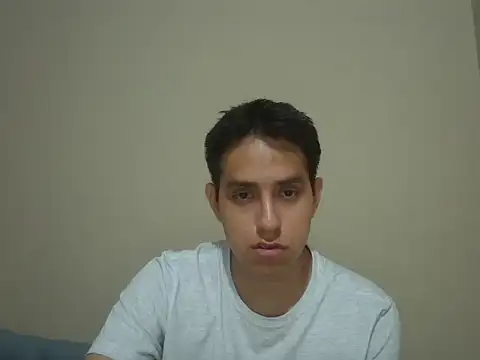 Snapshot of supguyLat chatting on 04.23.26 supguyLat online show from 04.23.26