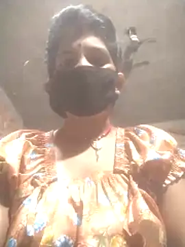 Snapshot of Hott_cutgirl chatting on 11.14.25 Hott cutgirl online show from 11.14.25