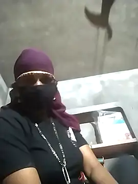 Snapshot of Hott_cutgirl chatting on 01.18.26 Hott cutgirl online show from 01.18.26