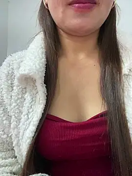 Snapshot of Milky-milk chatting on 11.21.25 Milky-milk online show from 11.21.25