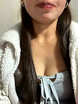 Snapshot of Milky-milk chatting on 12.02.25 Milky-milk online show from 12.02.25