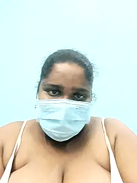 Snapshot of Ammulu-k chatting on 10.23.25 Ammulu-k online show from 10.23.25