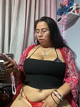 Snapshot of Rouus14 chatting on 02.15.26 Rouus14 online show from 02.15.26