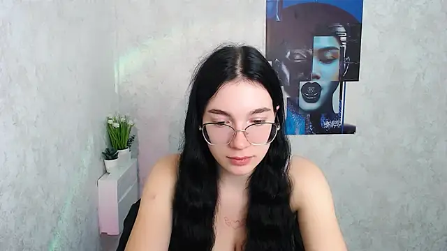 Snapshot of MiraBabe_ chatting on 10.02.25 MiraBabe  online show from 10.02.25