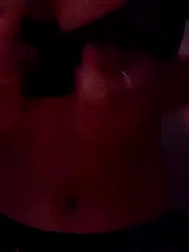 Snapshot of sassyishhu76 chatting on 12.03.25 sassyishhu76 online show from 12.03.25