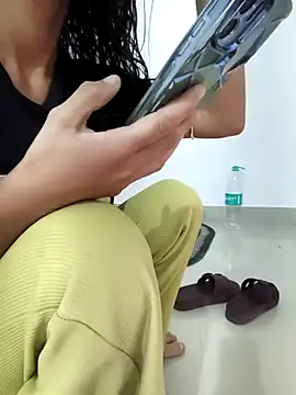 sassyishhu76 online show from 02.21.26