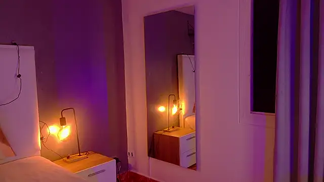 KeendraFox  online show from 11.23.25