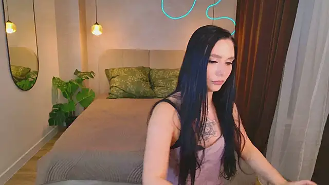 B Monica  online show from 10.19.25