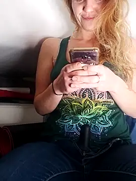Snapshot of anayshotgirl chatting on 10.26.25 anayshotgirl online show from 10.26.25