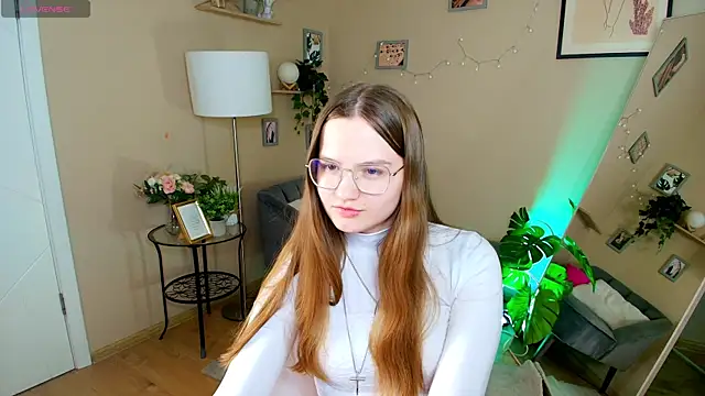 Snapshot of Evii_Stich chatting on 09.25.25 Evii Stich online show from 09.25.25