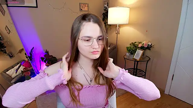 Snapshot of Evii_Stich chatting on 10.01.25 Evii Stich online show from 10.01.25