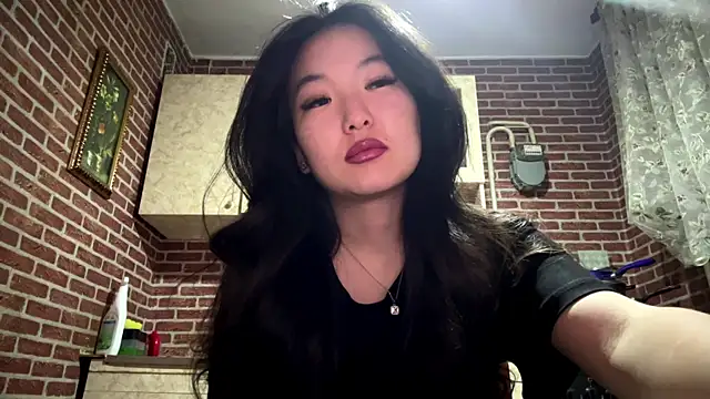 Snapshot of EmmaLeexth chatting on 01.11.26 EmmaLeexth online show from 01.11.26