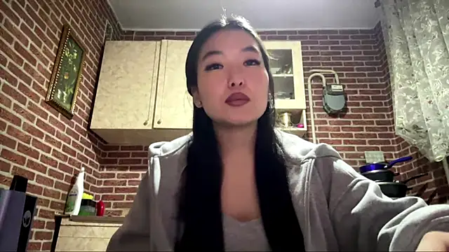 Snapshot of EmmaLeexth chatting on 01.14.26 EmmaLeexth online show from 01.14.26