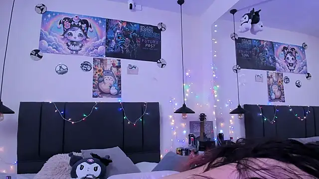 SabrinaV  online show from 03.09.26