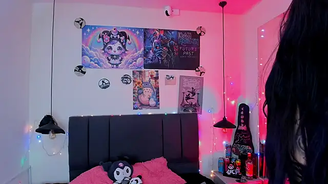SabrinaV  online show from 05.07.26